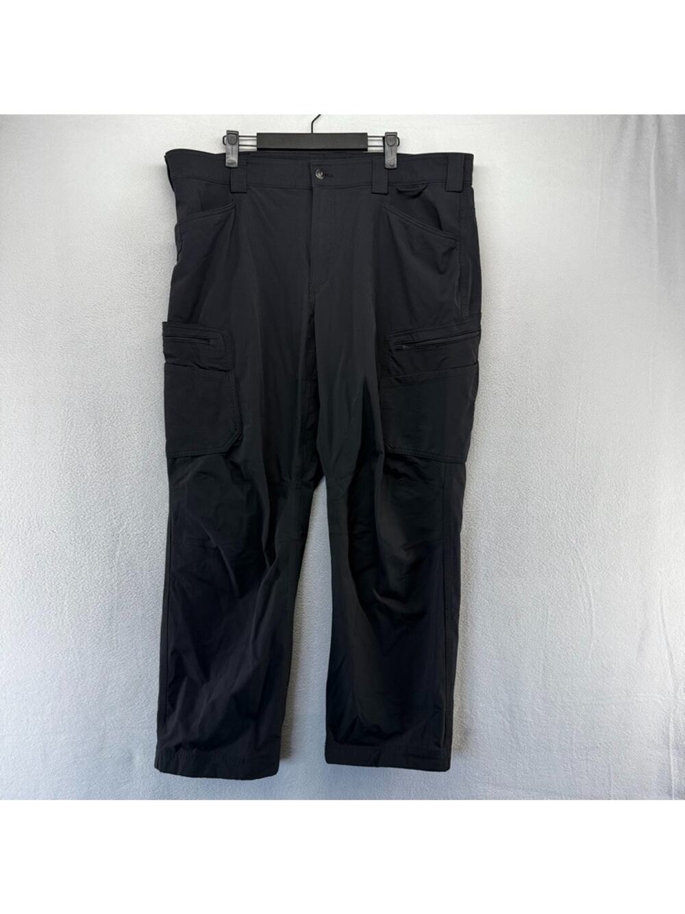 Duluth Trading pants Men's 40x30 Black Flexpedition Relaxed Cargo Hiking outdoor